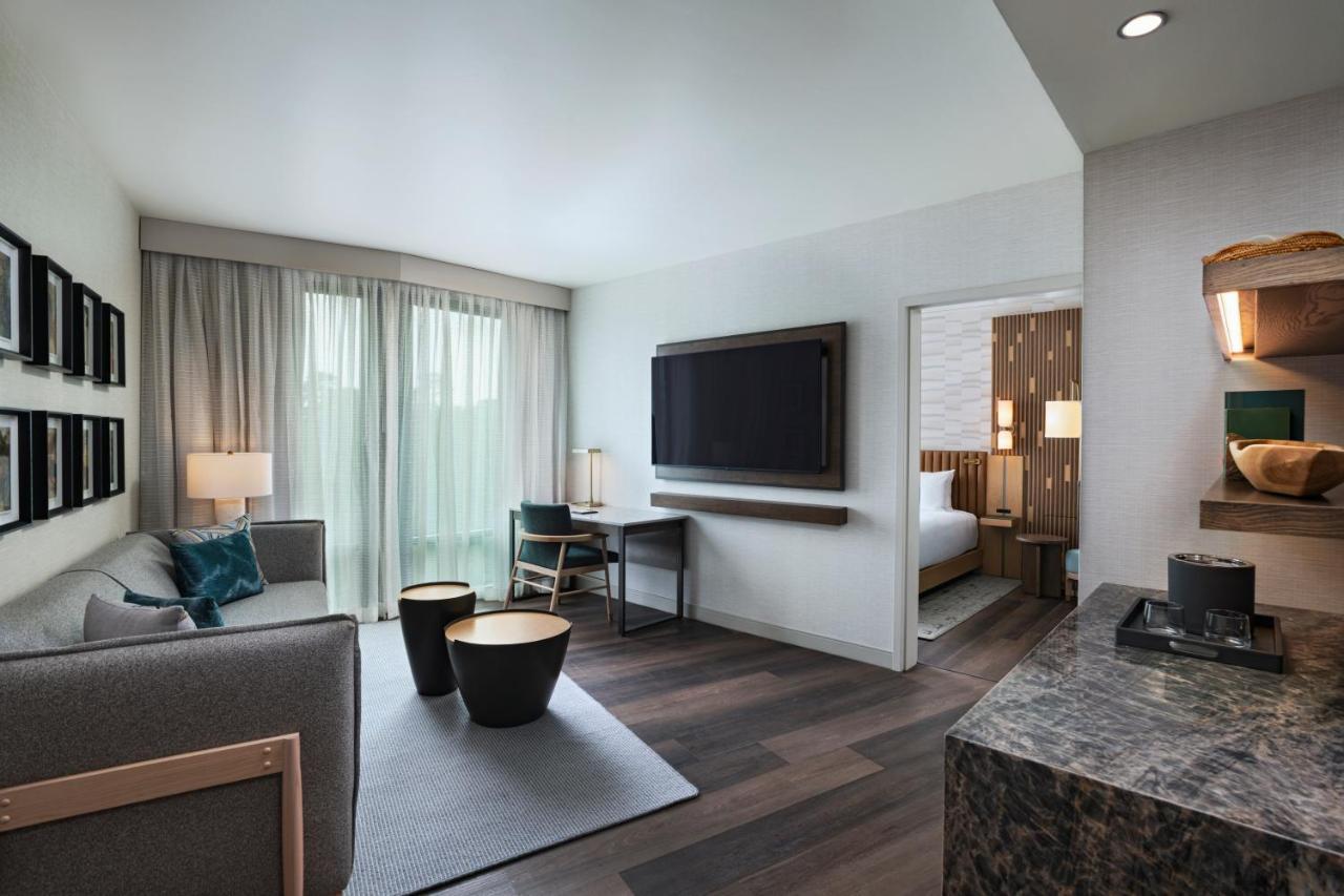 Hyatt Regency Conroe Hotel Exterior photo